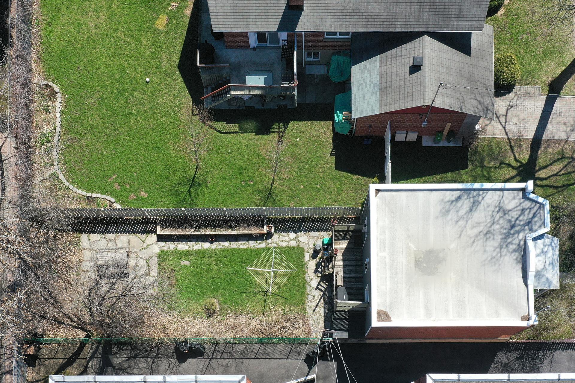 









4807


Rue Louis-Veuillot

,
Montréal (Mercier/Hochelaga-Maisonneuve),




QC
H1M2N2


