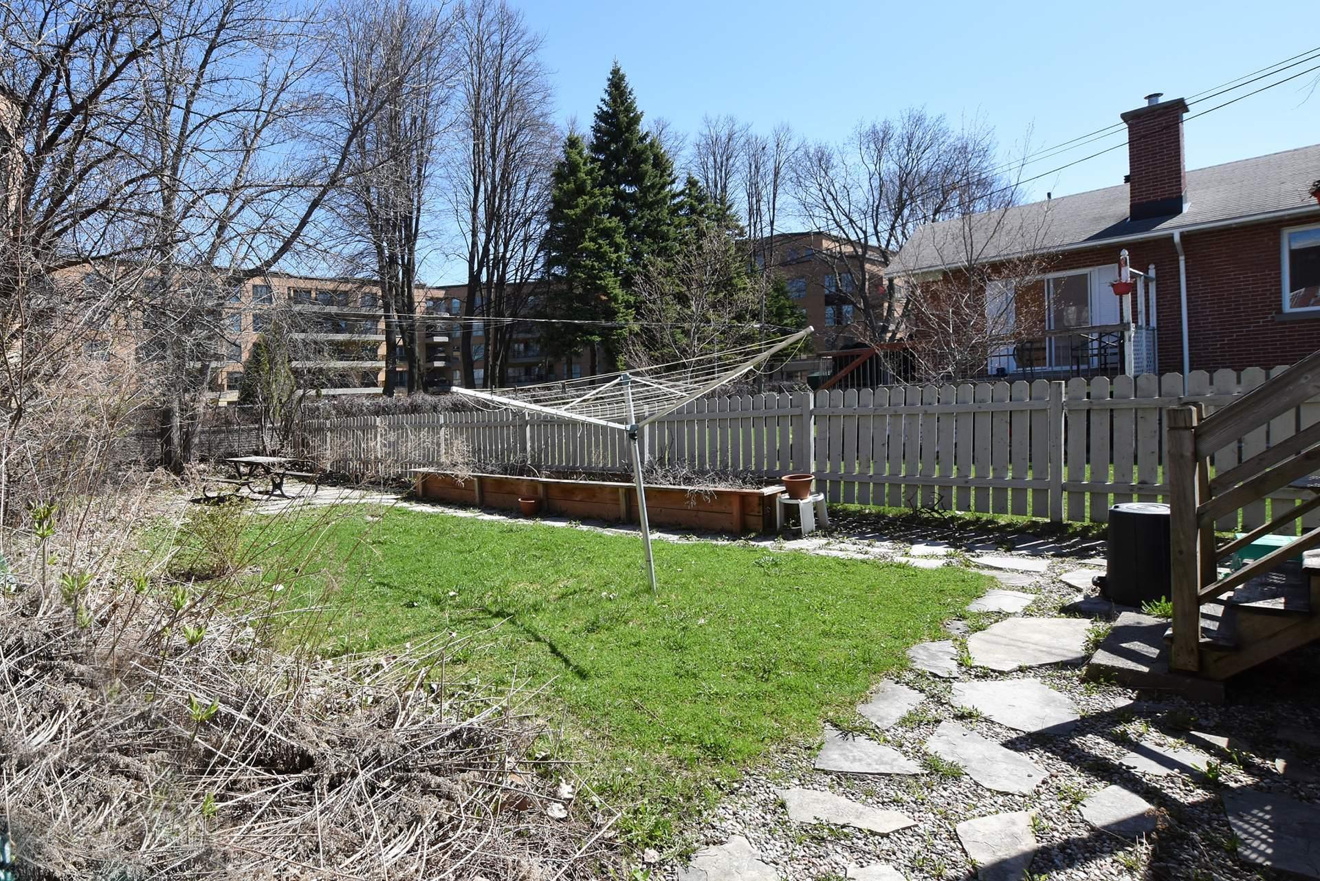 









4807


Rue Louis-Veuillot

,
Montréal (Mercier/Hochelaga-Maisonneuve),




QC
H1M2N2

