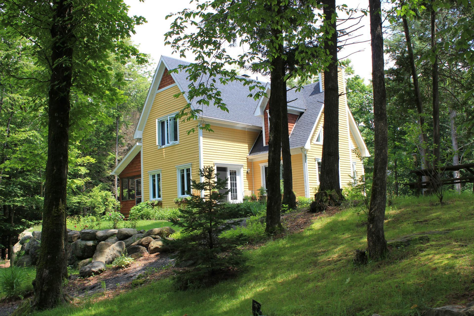 









230


Ch. du Lac-à-la-Truite

,
Orford,




QC
J1X6J6

