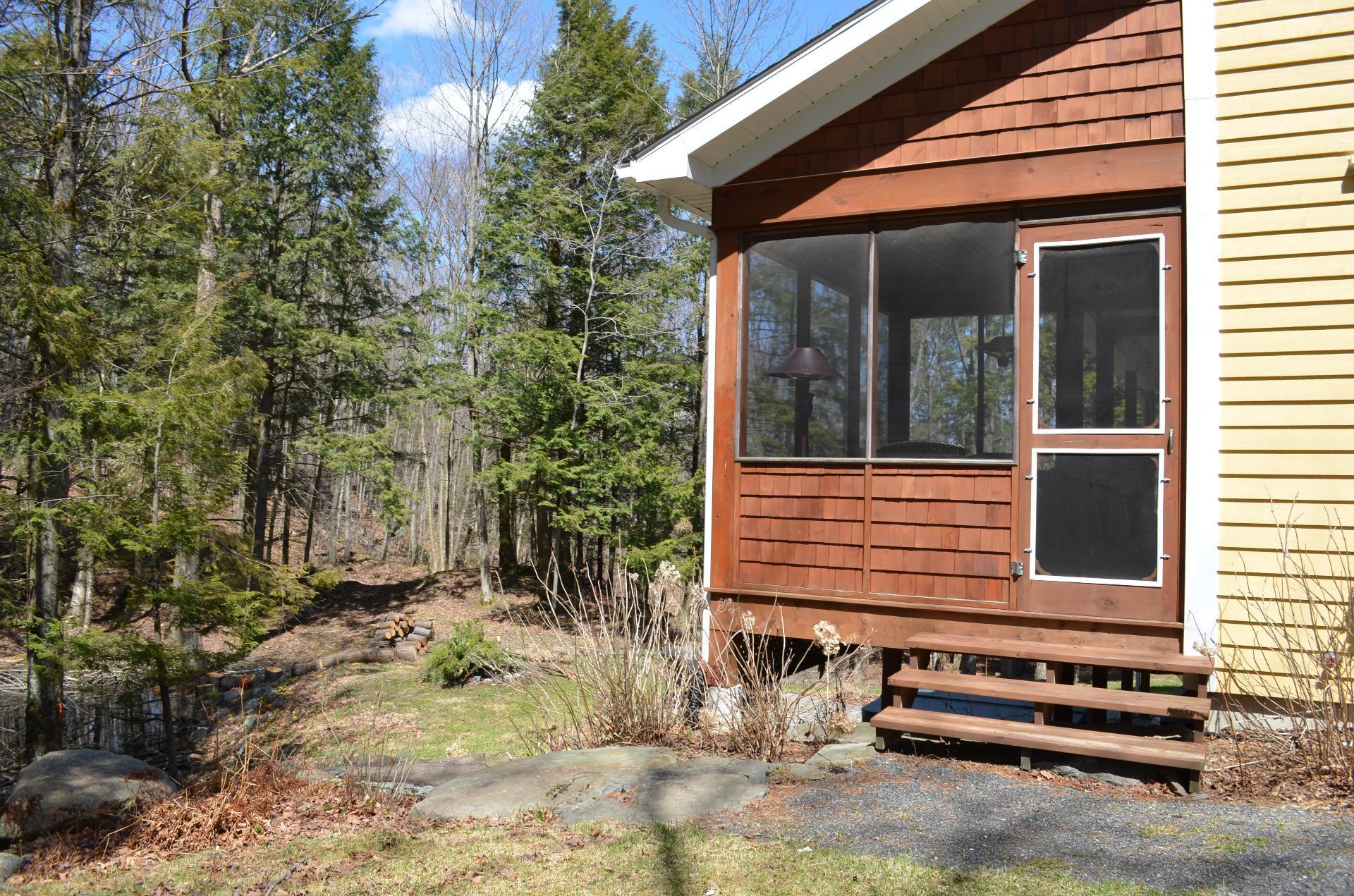 









230


Ch. du Lac-à-la-Truite

,
Orford,




QC
J1X6J6

