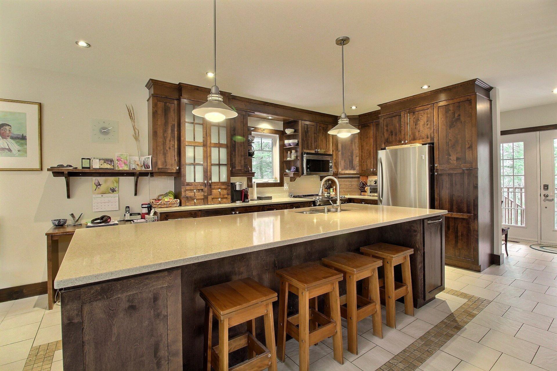 









230


Ch. du Lac-à-la-Truite

,
Orford,




QC
J1X6J6

