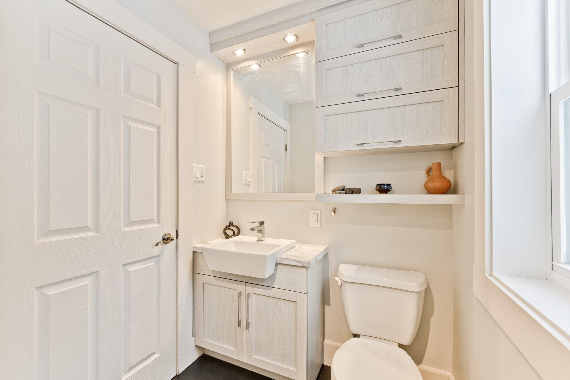 









5917


Ch. de Val-du-Lac

,
Sherbrooke (Brompton/Rock Forest/Saint-Élie/Deauville),




QC
J1N0E9

