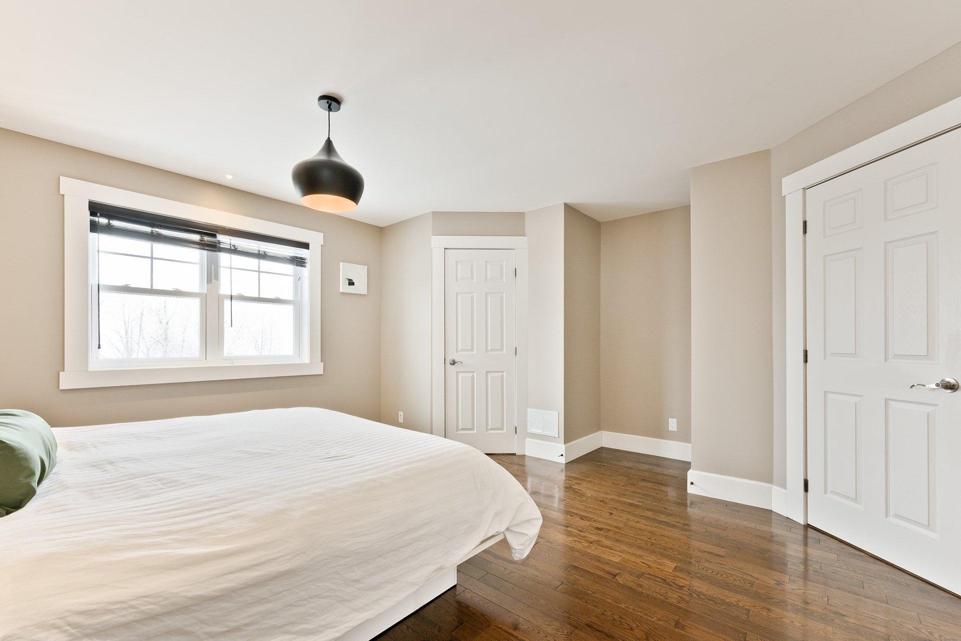









5917


Ch. de Val-du-Lac

,
Sherbrooke (Brompton/Rock Forest/Saint-Élie/Deauville),




QC
J1N0E9

