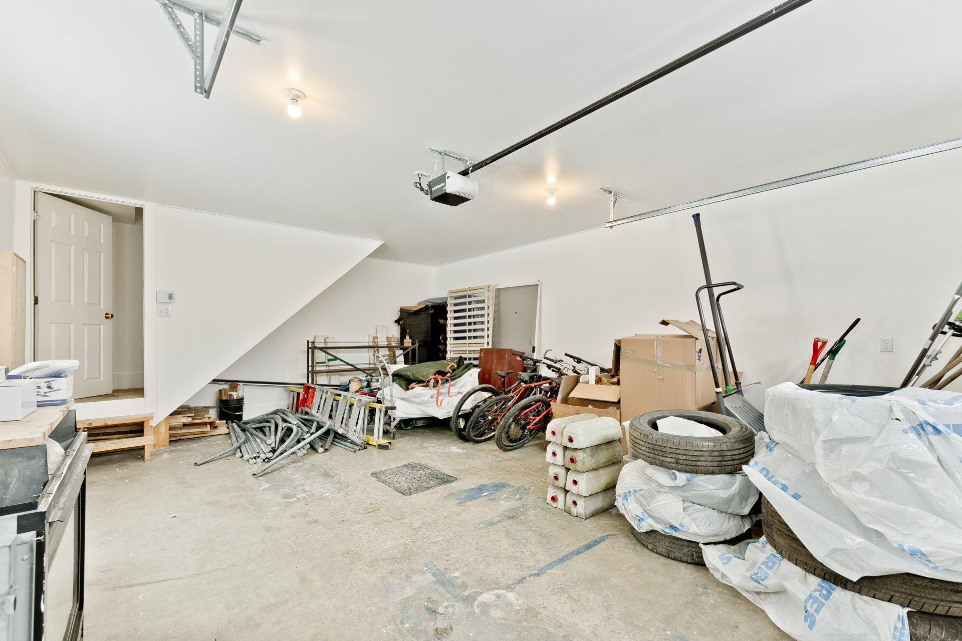 









5917


Ch. de Val-du-Lac

,
Sherbrooke (Brompton/Rock Forest/Saint-Élie/Deauville),




QC
J1N0E9

