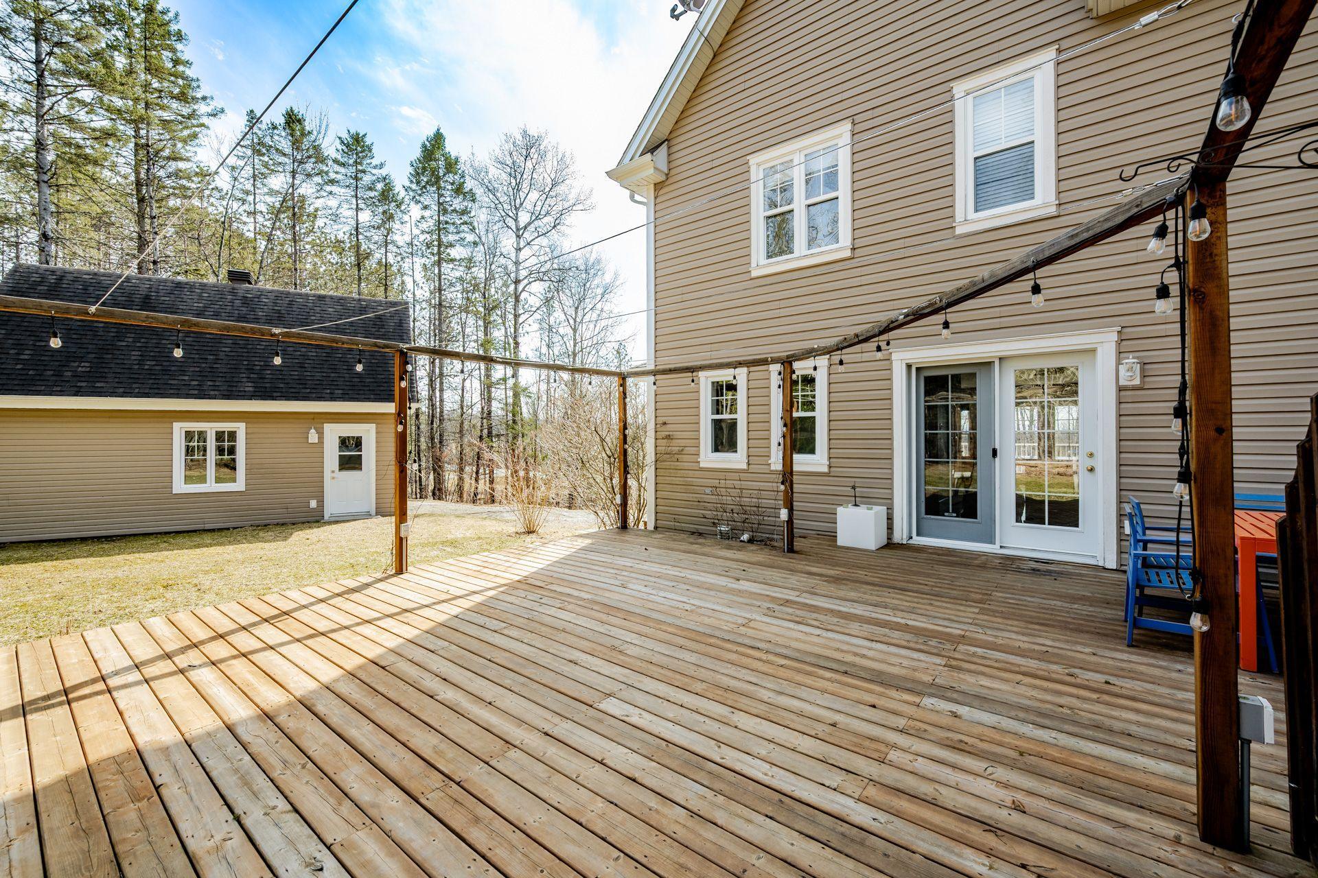 









5917


Ch. de Val-du-Lac

,
Sherbrooke (Brompton/Rock Forest/Saint-Élie/Deauville),




QC
J1N0E9

