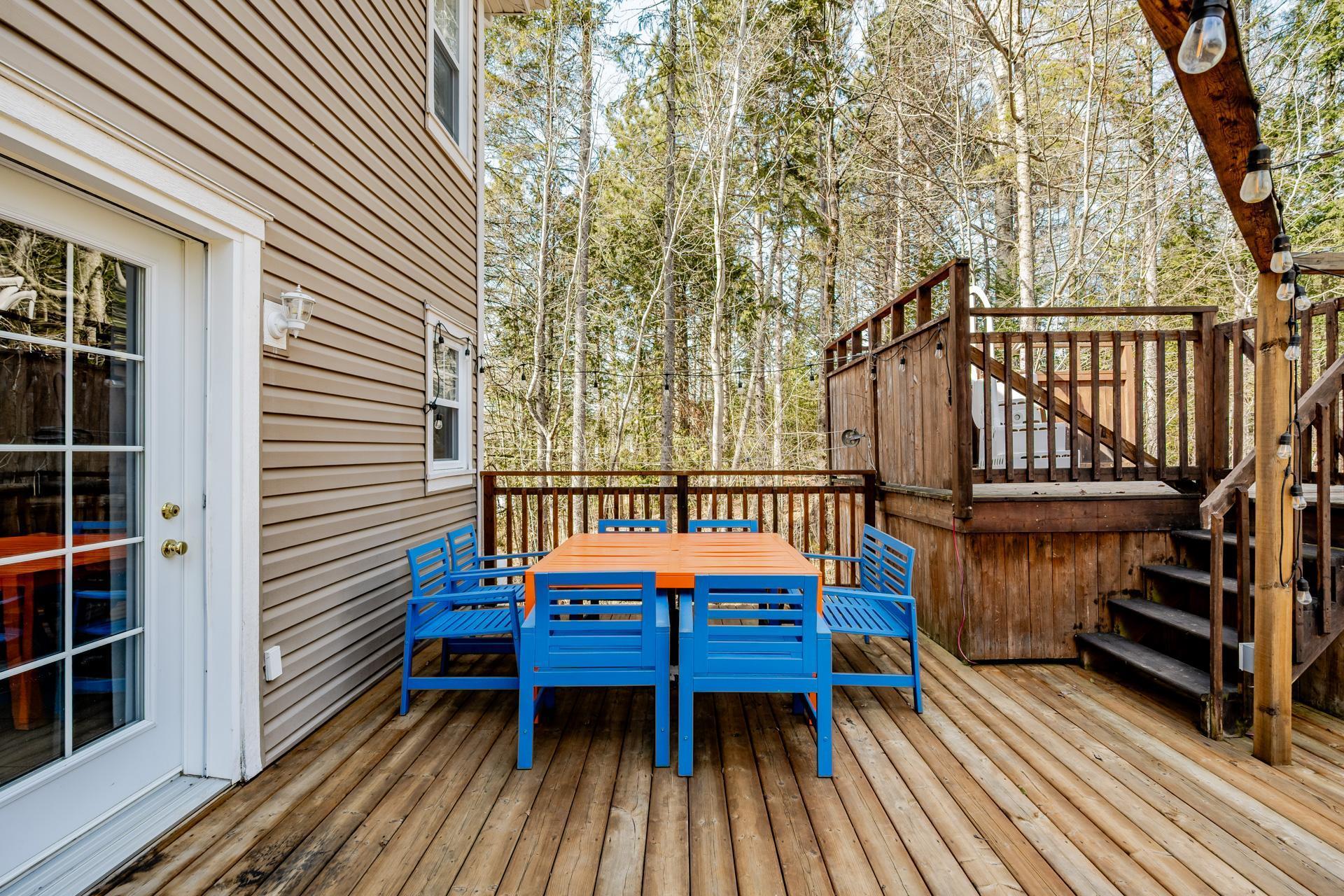 









5917


Ch. de Val-du-Lac

,
Sherbrooke (Brompton/Rock Forest/Saint-Élie/Deauville),




QC
J1N0E9


