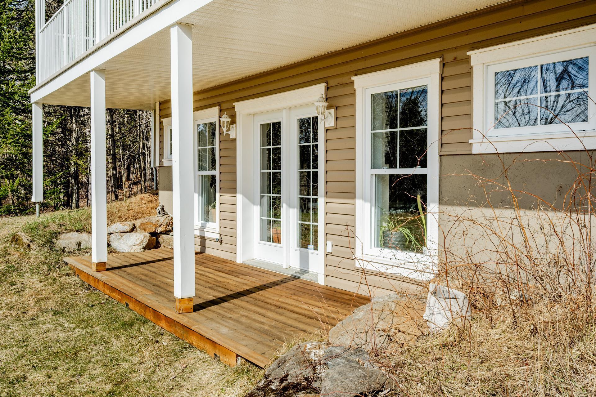 









5917


Ch. de Val-du-Lac

,
Sherbrooke (Brompton/Rock Forest/Saint-Élie/Deauville),




QC
J1N0E9

