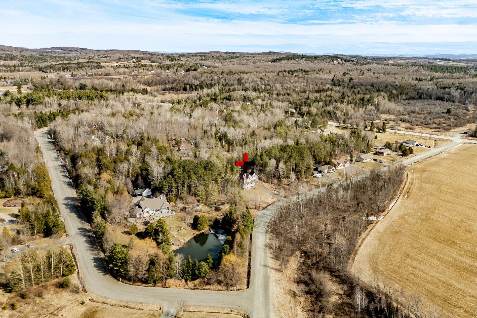 









5917


Ch. de Val-du-Lac

,
Sherbrooke (Brompton/Rock Forest/Saint-Élie/Deauville),




QC
J1N0E9


