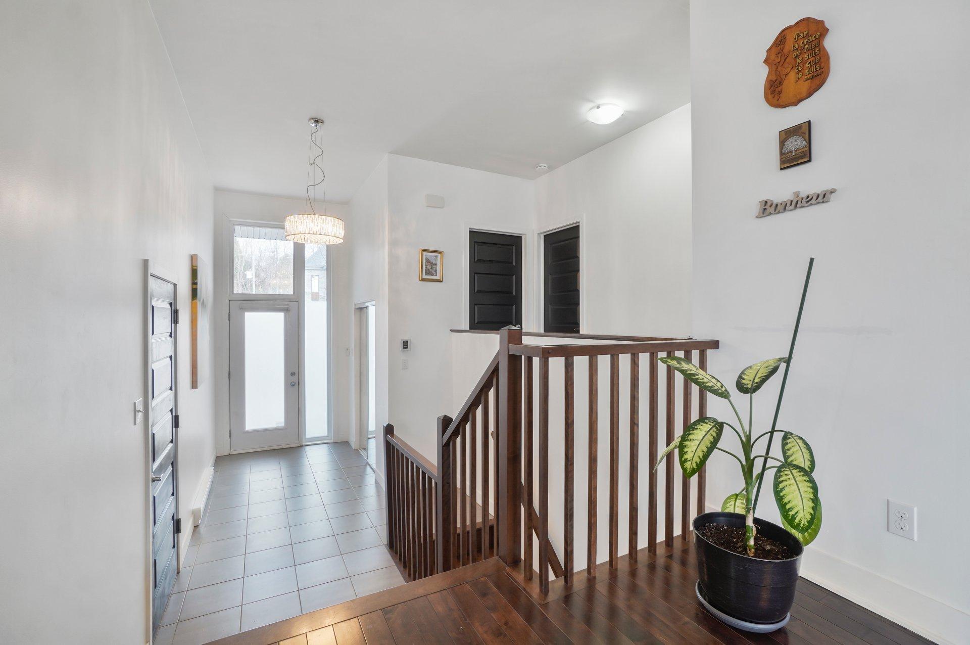 









2088


Rue de l'Estran

,
Saint-Jérôme,




QC
J5L0G5

