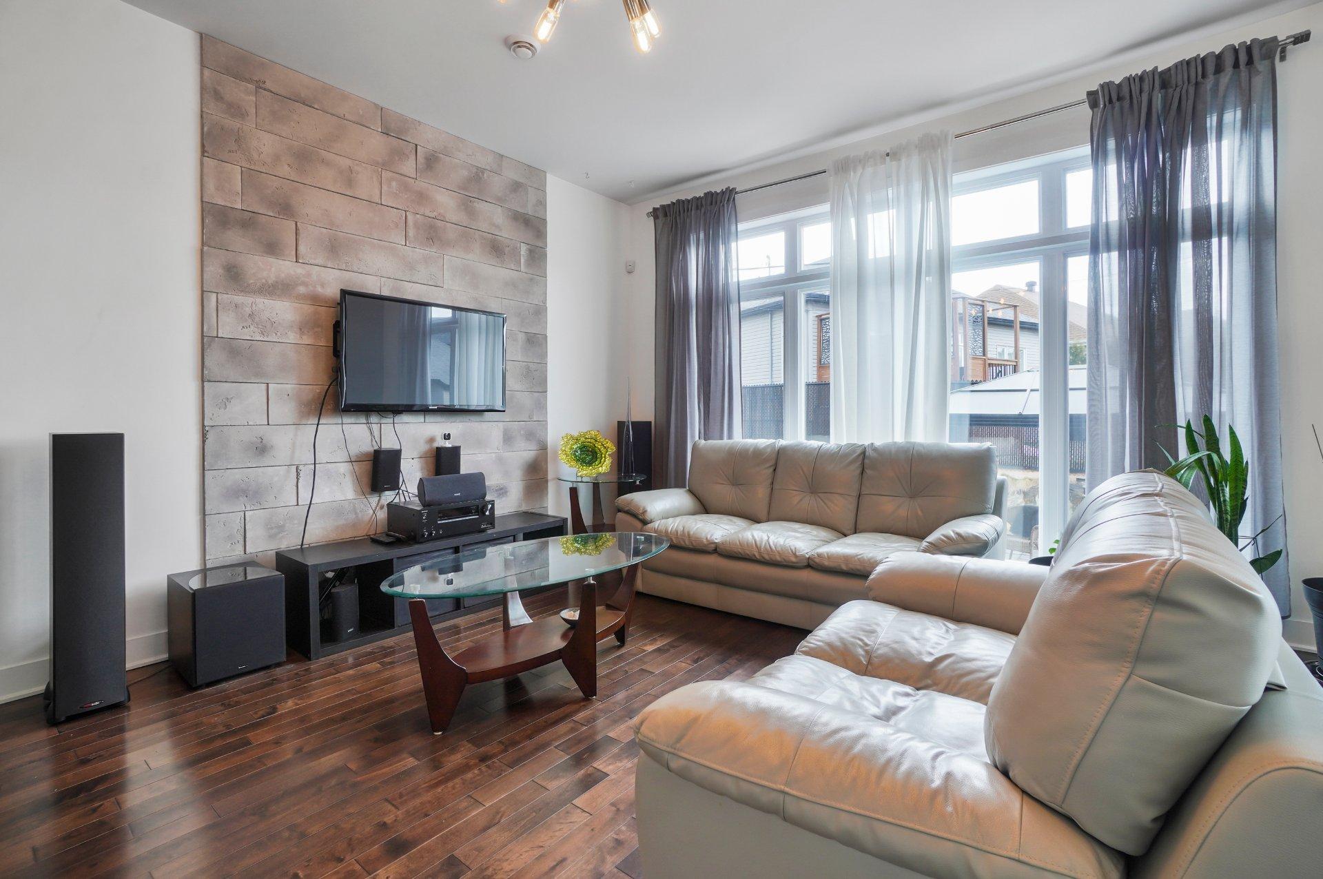 









2088


Rue de l'Estran

,
Saint-Jérôme,




QC
J5L0G5

