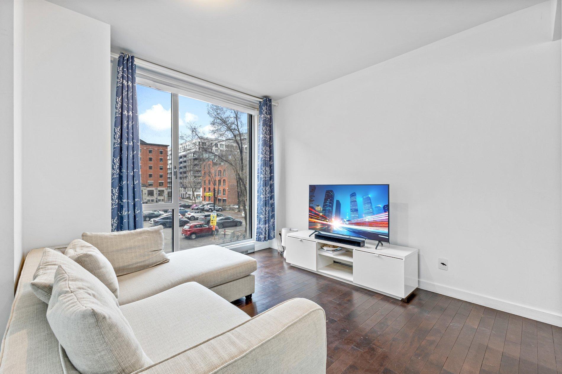 









635


Rue St-Maurice

, 206,
Montréal (Ville-Marie),




QC
H3C0N6

