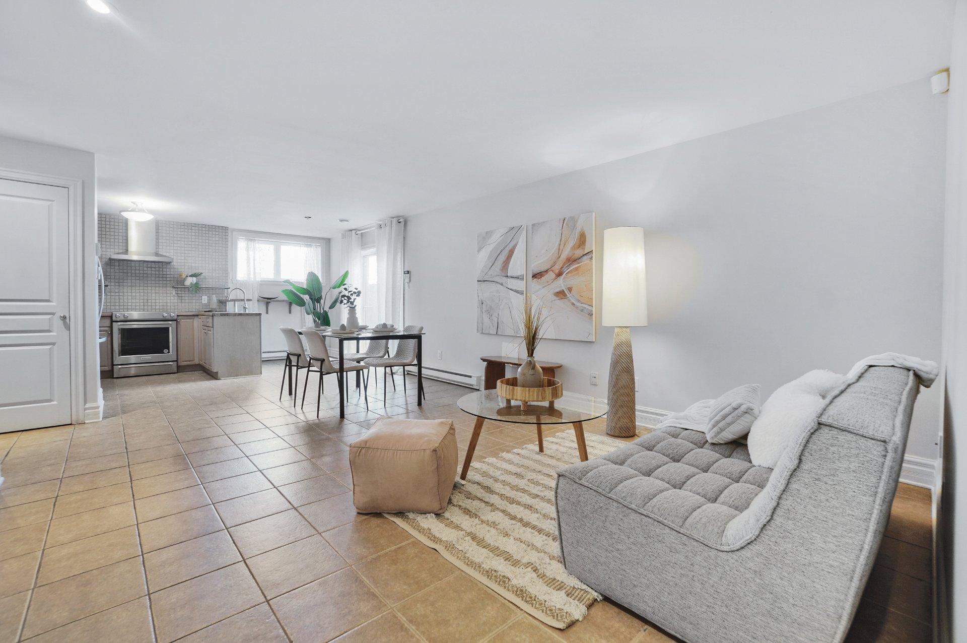 









3885


Rue Leningrad

,
Brossard,




QC
J4Y3J6

