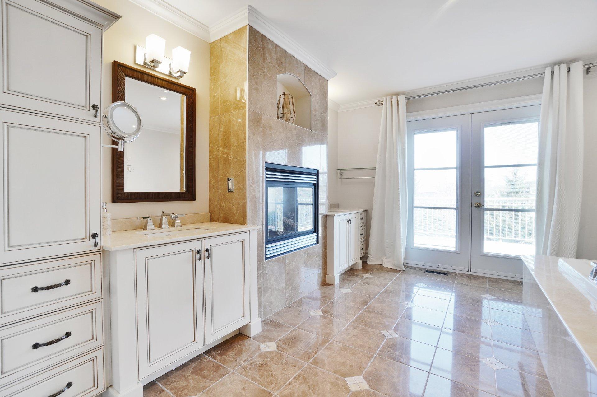 









3885


Rue Leningrad

,
Brossard,




QC
J4Y3J6

