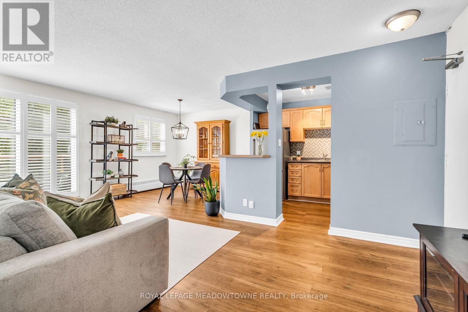 












303 - 24 RANSOM STREET

,
Halton Hills,




Ontario
L7J1R9

