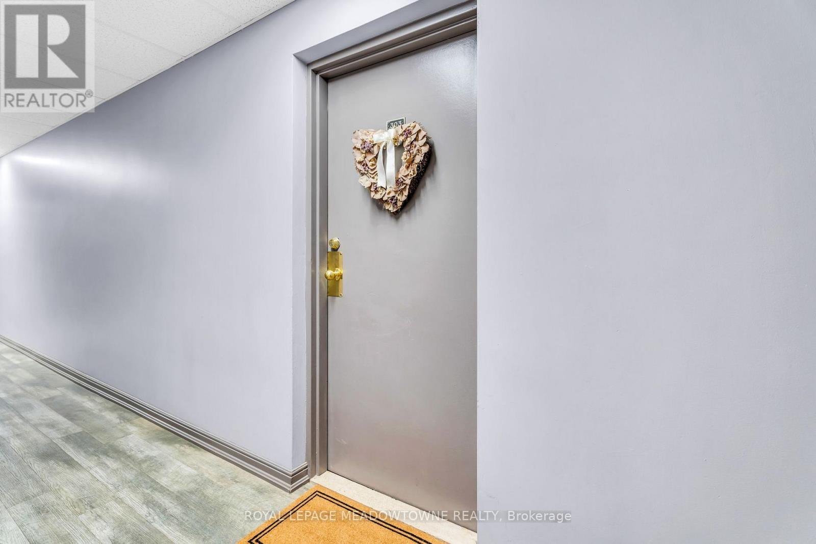 












303 - 24 RANSOM STREET

,
Halton Hills,




Ontario
L7J1R9


