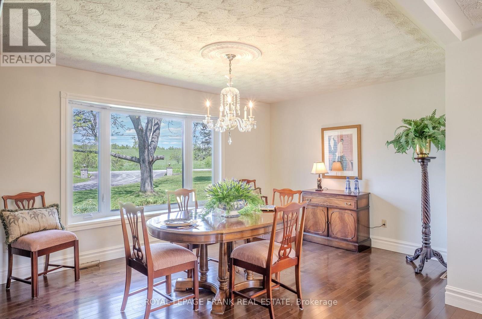 












10 ALMA ROAD

,
Kawartha Lakes (Verulam),




Ontario
K0M1A0

