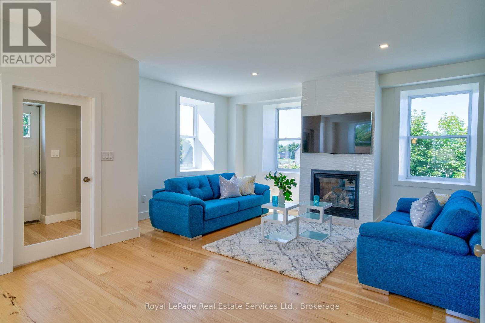 












1748 CENTRE ROAD

,
Hamilton (Carlisle),







Ontario
L8N2Z7

