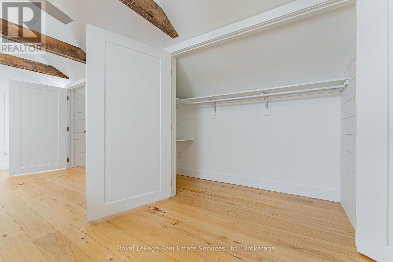 












1748 CENTRE ROAD

,
Hamilton (Carlisle),







Ontario
L8N2Z7

