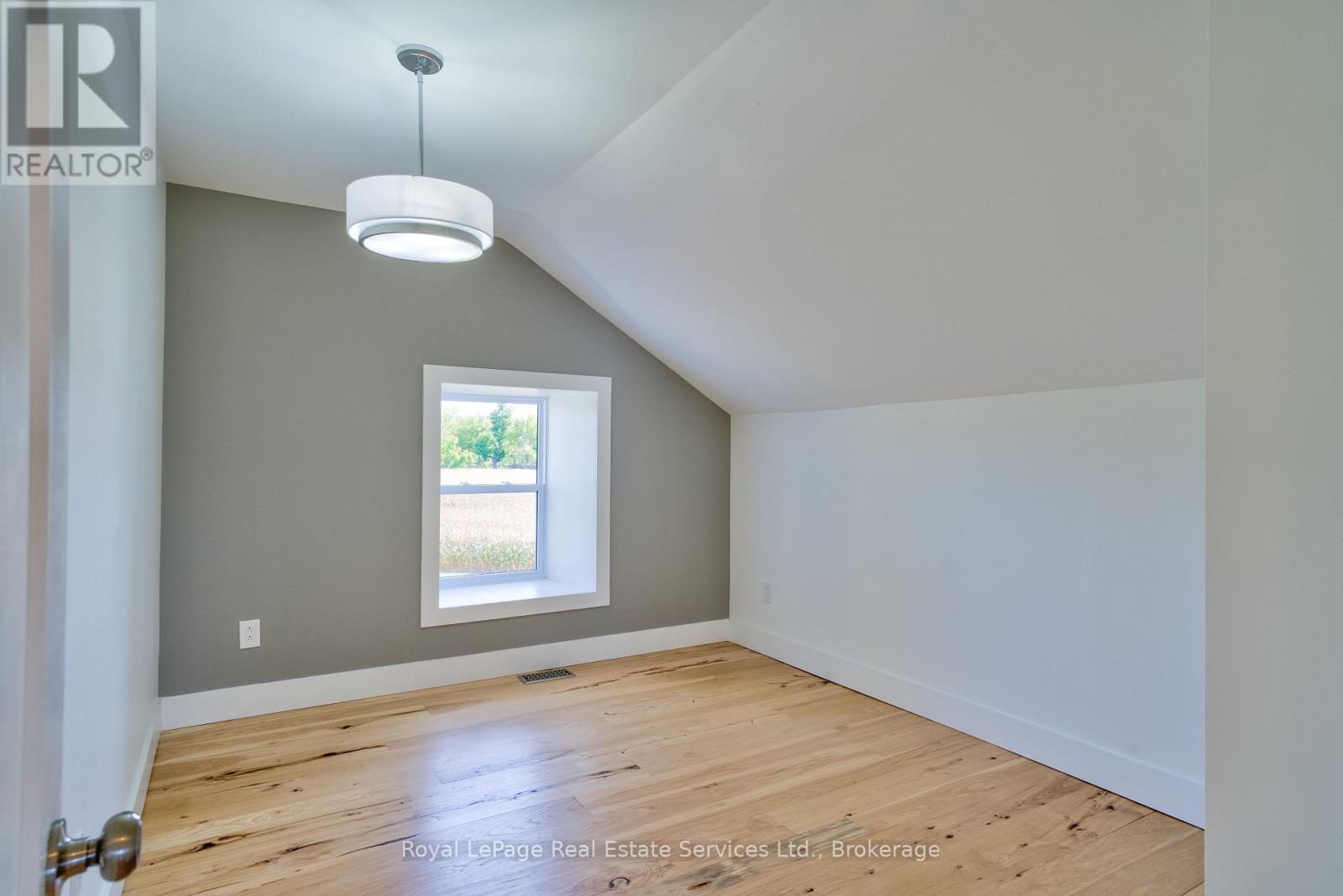 












1748 CENTRE ROAD

,
Hamilton (Carlisle),







Ontario
L8N2Z7

