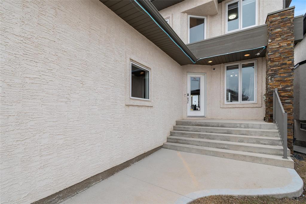 












82 Angela Everts Drive

,
Winnipeg,




Manitoba
R3W1R4

