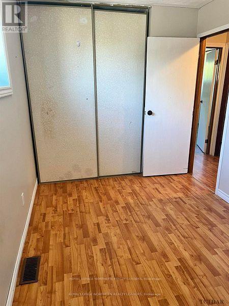 












1028 DENISE STREET

,
Timmins (TNW - Riverpark),




Ontario
P4N3G2

