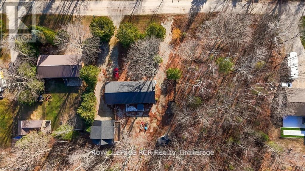 












25 AVELE ROAD E

,
South Bruce Peninsula,




Ontario
N0H2T0

