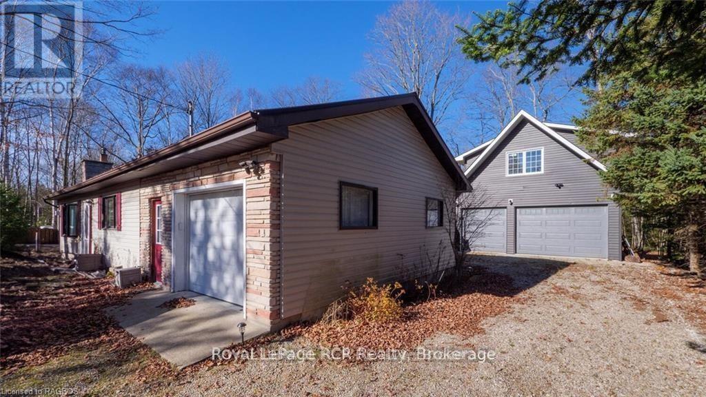 












25 AVELE ROAD E

,
South Bruce Peninsula,




Ontario
N0H2T0

