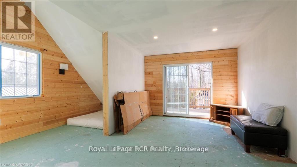 












25 AVELE ROAD E

,
South Bruce Peninsula,




Ontario
N0H2T0

