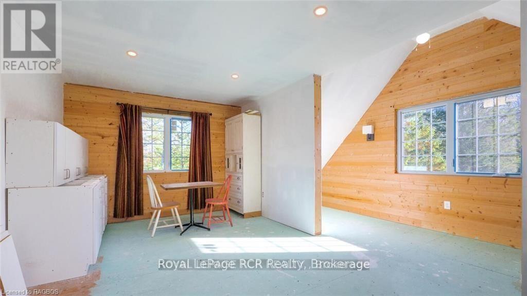 












25 AVELE ROAD E

,
South Bruce Peninsula,




Ontario
N0H2T0

