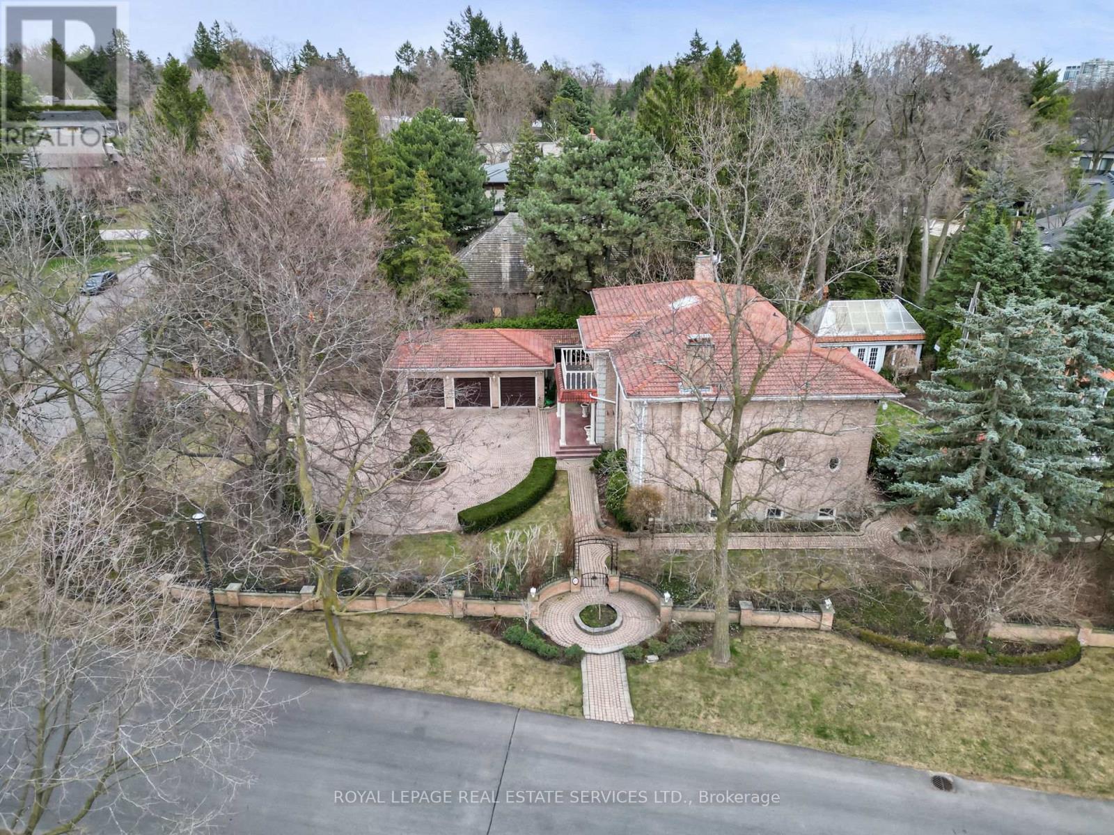 












49 THORNCREST ROAD

,
Toronto,




Ontario
M9A1S6

