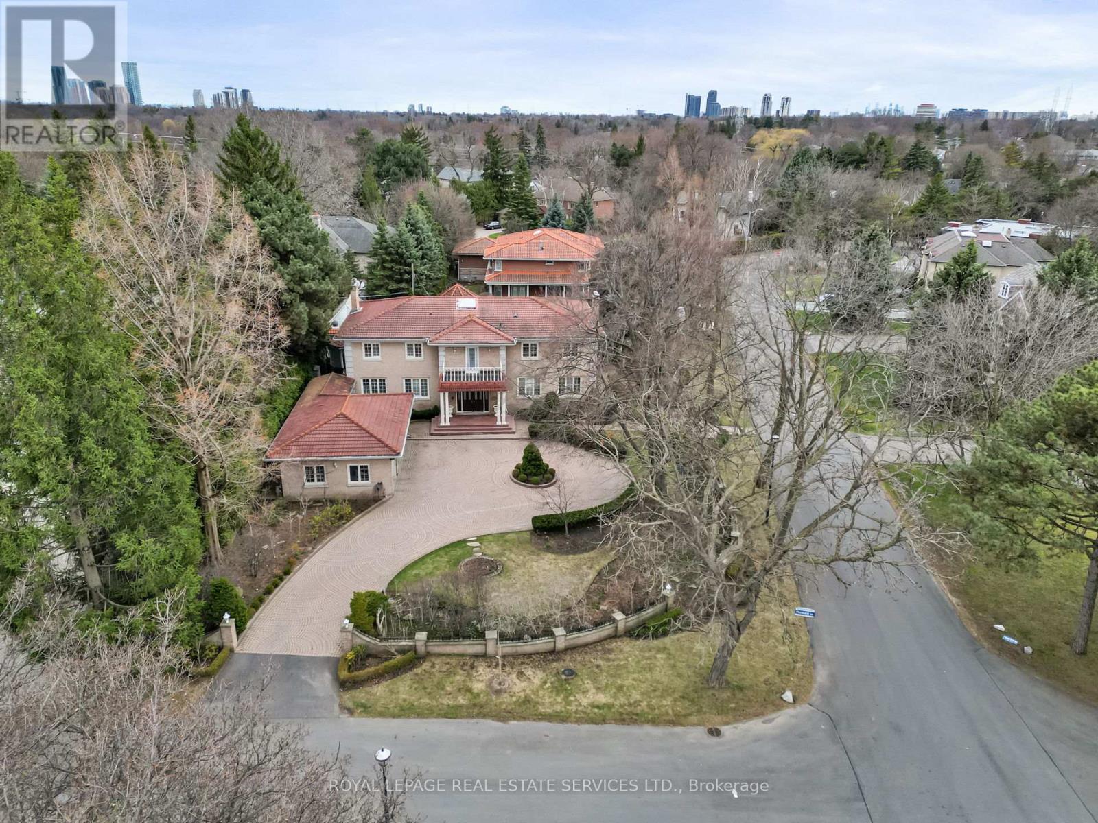 












49 THORNCREST ROAD

,
Toronto,




Ontario
M9A1S6


