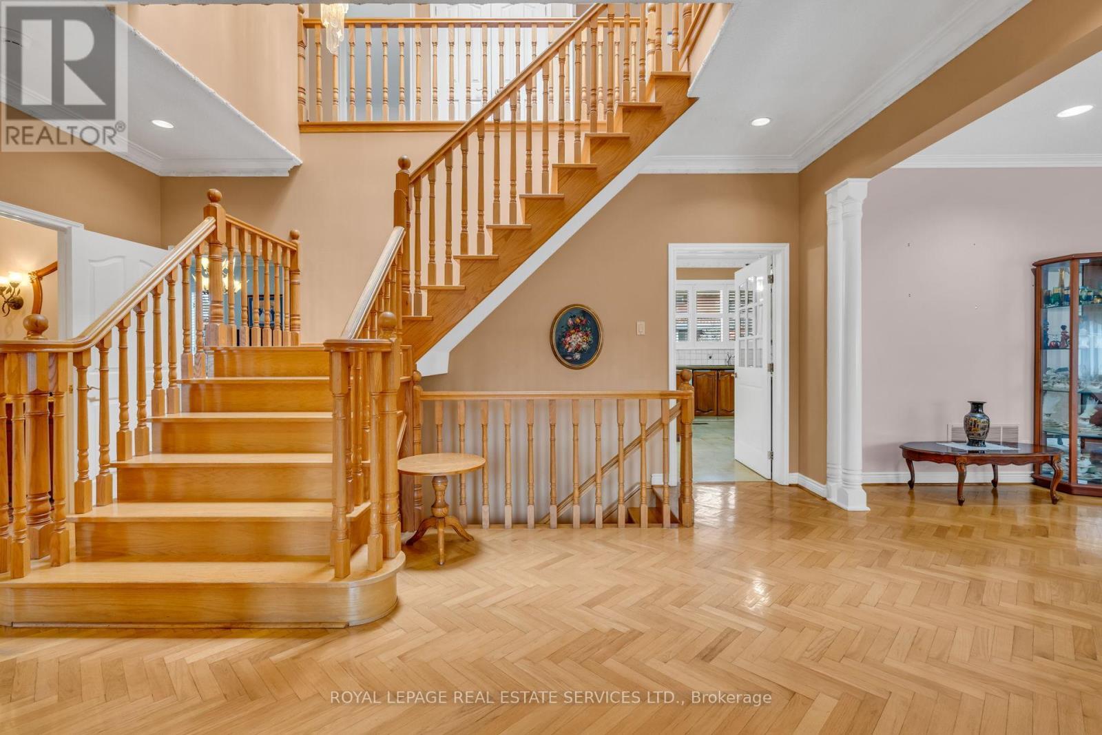 












49 THORNCREST ROAD

,
Toronto,




Ontario
M9A1S6


