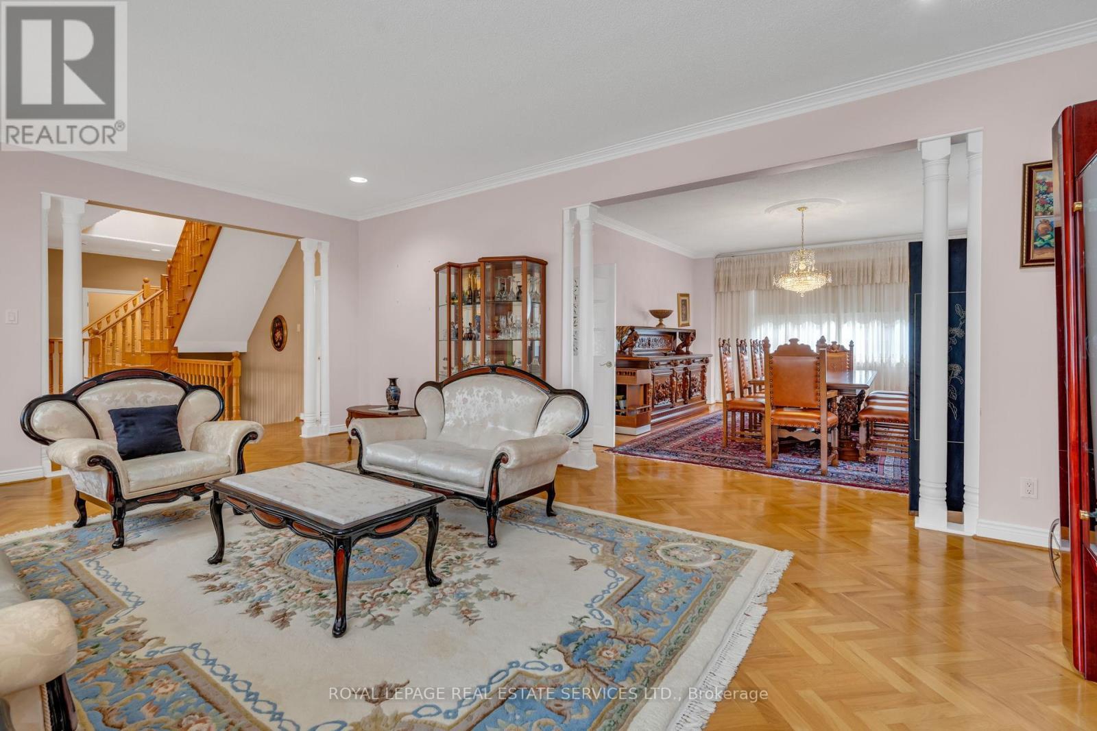 












49 THORNCREST ROAD

,
Toronto,




Ontario
M9A1S6

