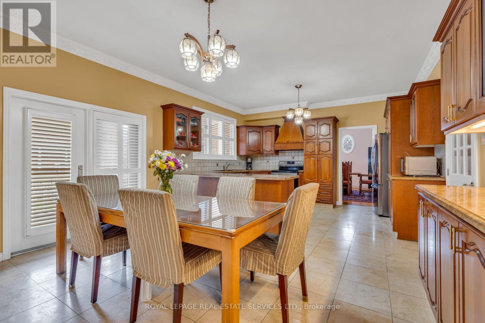 












49 THORNCREST ROAD

,
Toronto,




Ontario
M9A1S6

