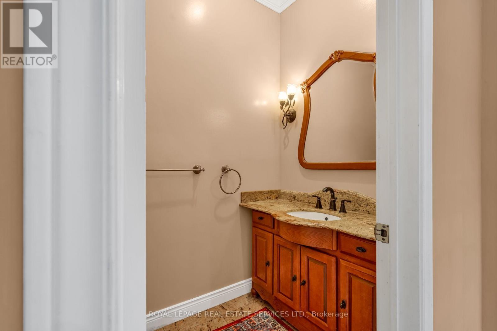












49 THORNCREST ROAD

,
Toronto,




Ontario
M9A1S6

