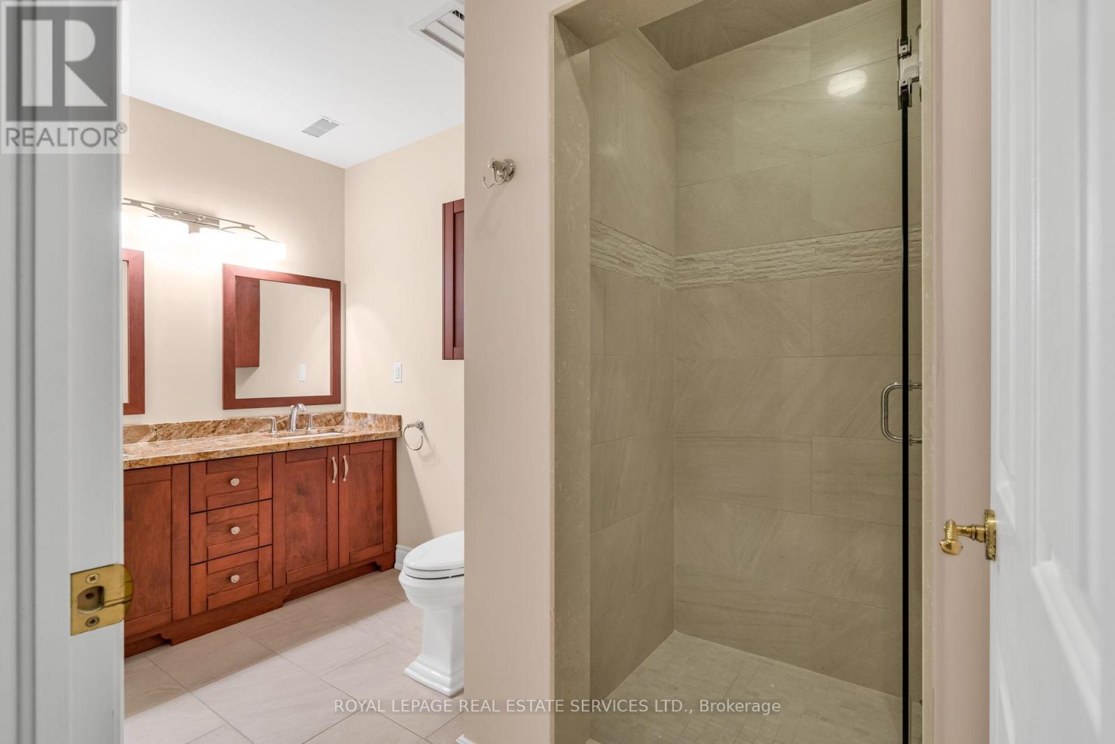 












49 THORNCREST ROAD

,
Toronto,




Ontario
M9A1S6


