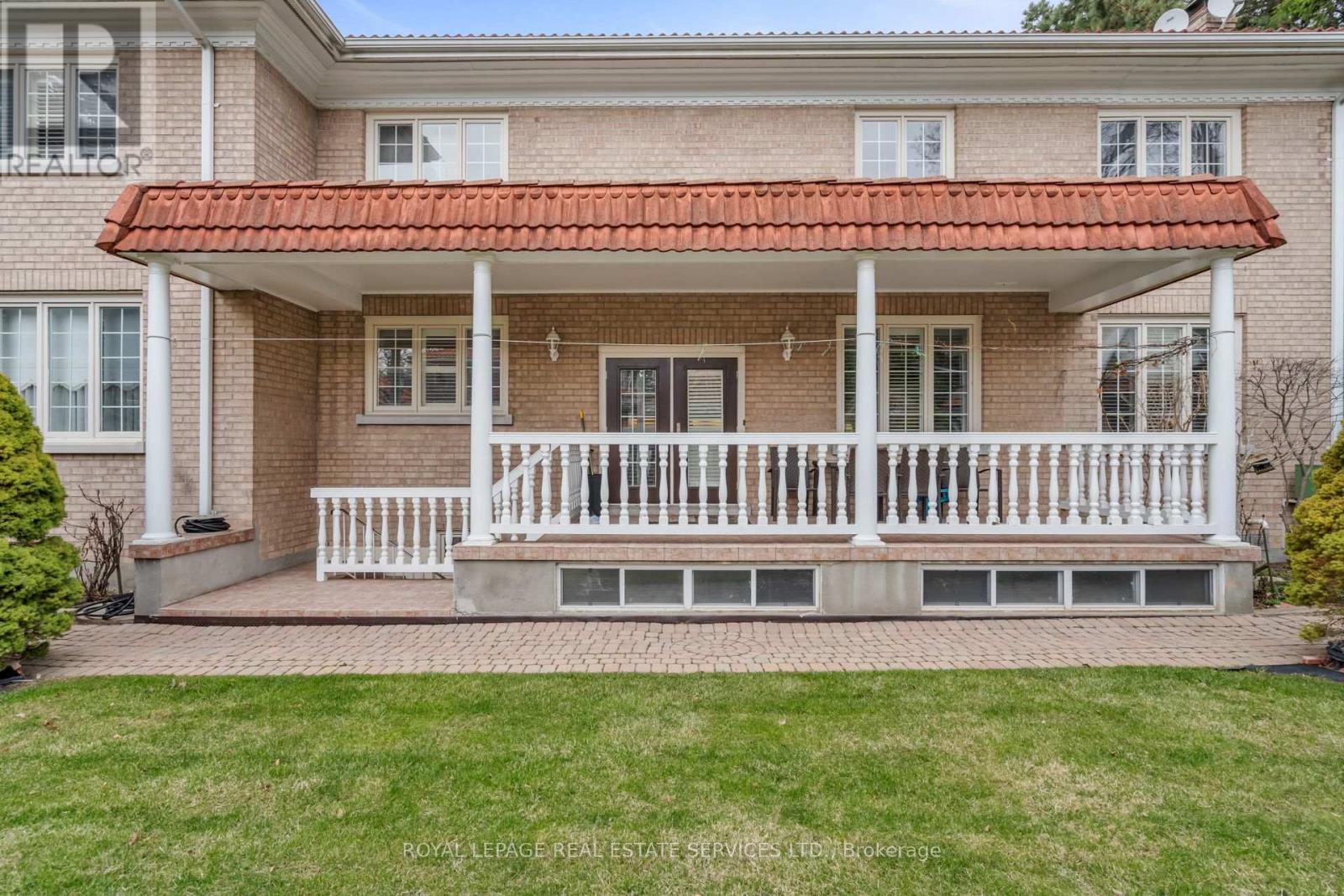 












49 THORNCREST ROAD

,
Toronto,




Ontario
M9A1S6


