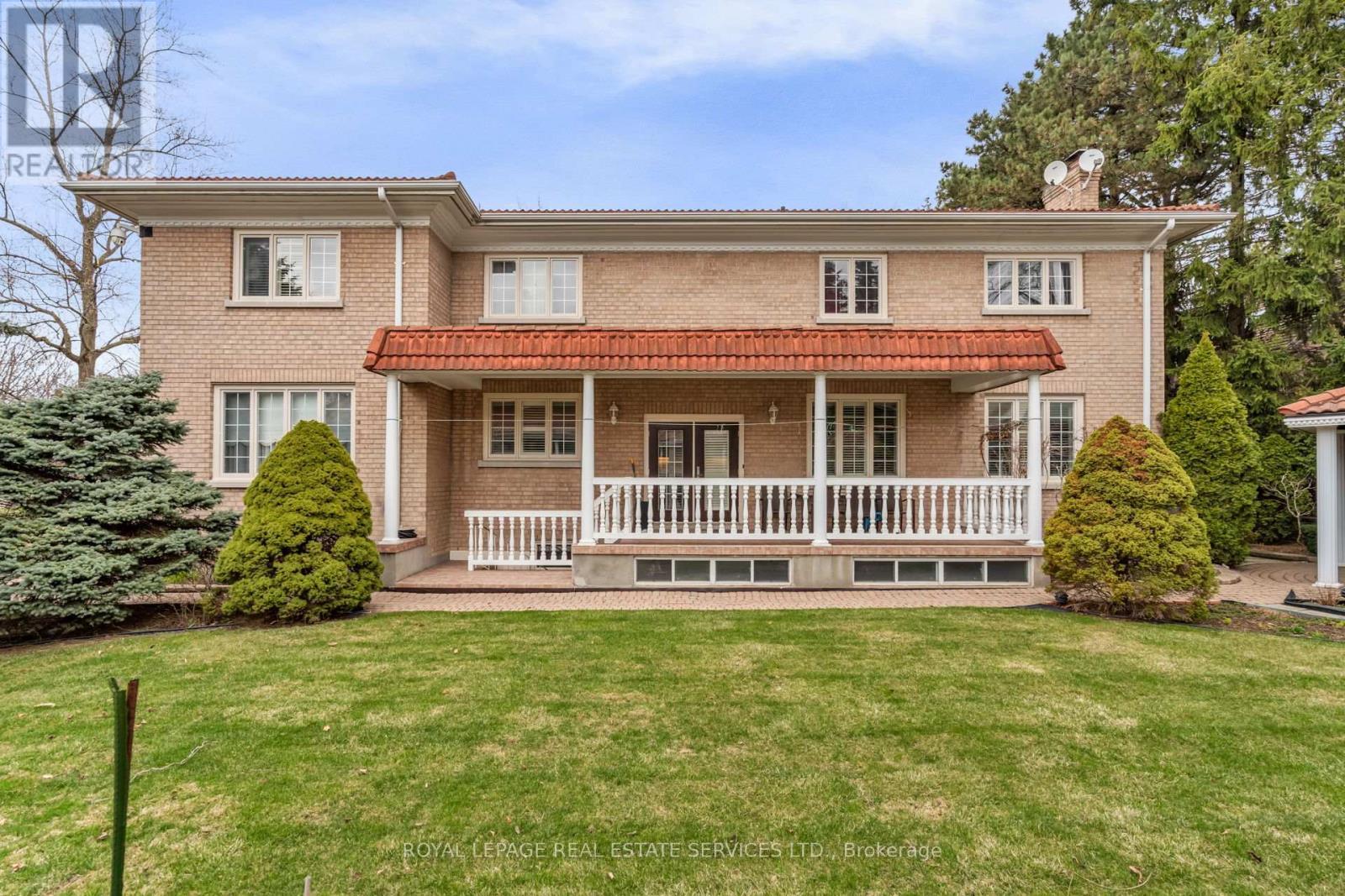 












49 THORNCREST ROAD

,
Toronto,




Ontario
M9A1S6

