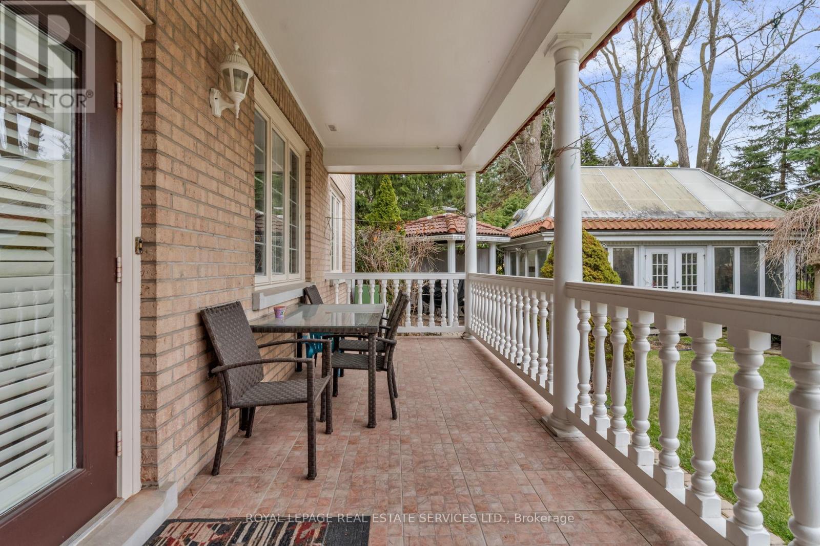 












49 THORNCREST ROAD

,
Toronto,




Ontario
M9A1S6

