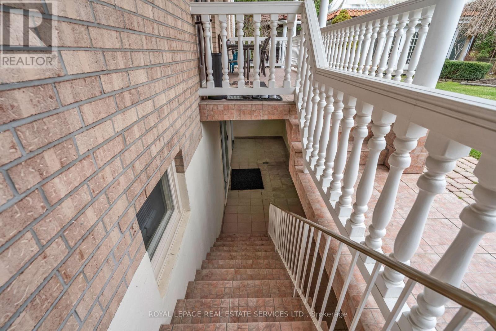 












49 THORNCREST ROAD

,
Toronto,




Ontario
M9A1S6

