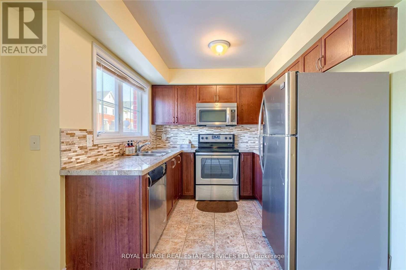 












3 - 2464 POST ROAD

,
Oakville,




Ontario
L6H0J2

