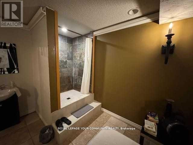 












245B GERRARD STREET E

,
Toronto,




Ontario
M5A2G1

