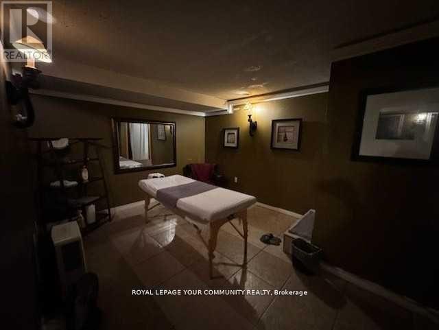 












245B GERRARD STREET E

,
Toronto,




Ontario
M5A2G1


