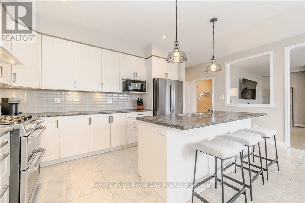 












262 DOLMAN STREET

,
Woolwich,




Ontario
N0B1M0

