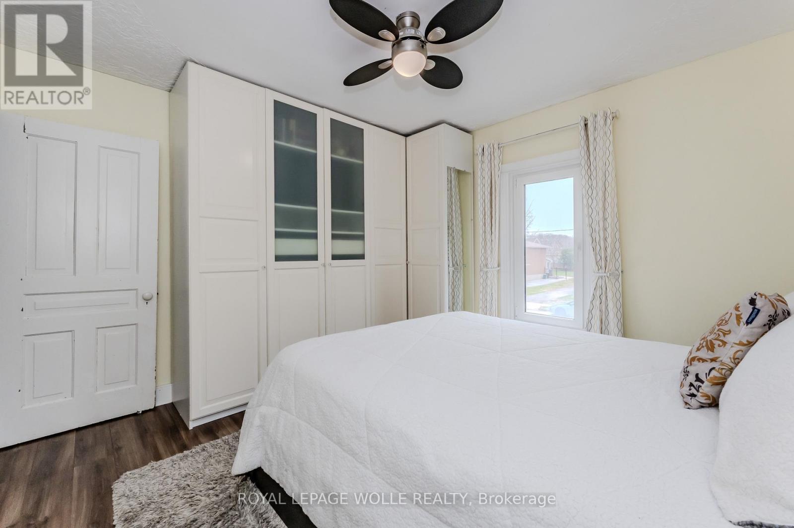 












249 MAPLE STREET

,
Cambridge,




Ontario
N3C1T1

