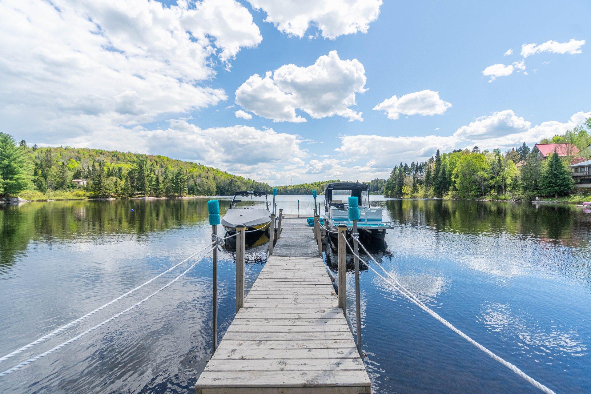 









103

 - 111


Ch. du Lac-aux-Bois-Francs O.

,
Rivière-Rouge,




QC
J0T1T0

