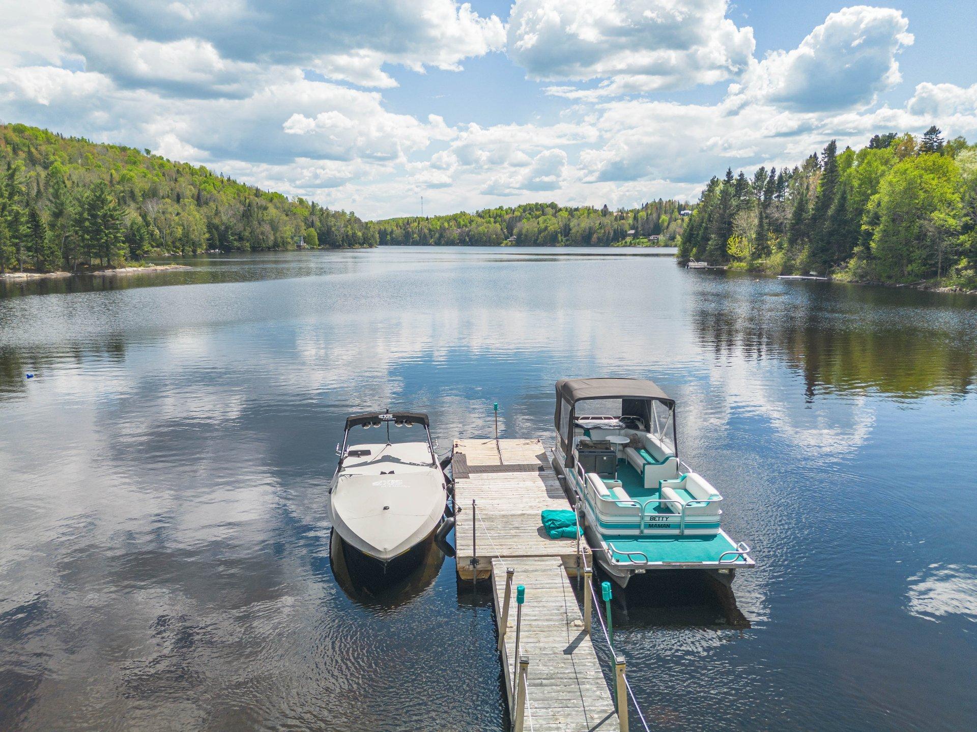 









103

 - 111


Ch. du Lac-aux-Bois-Francs O.

,
Rivière-Rouge,




QC
J0T1T0


