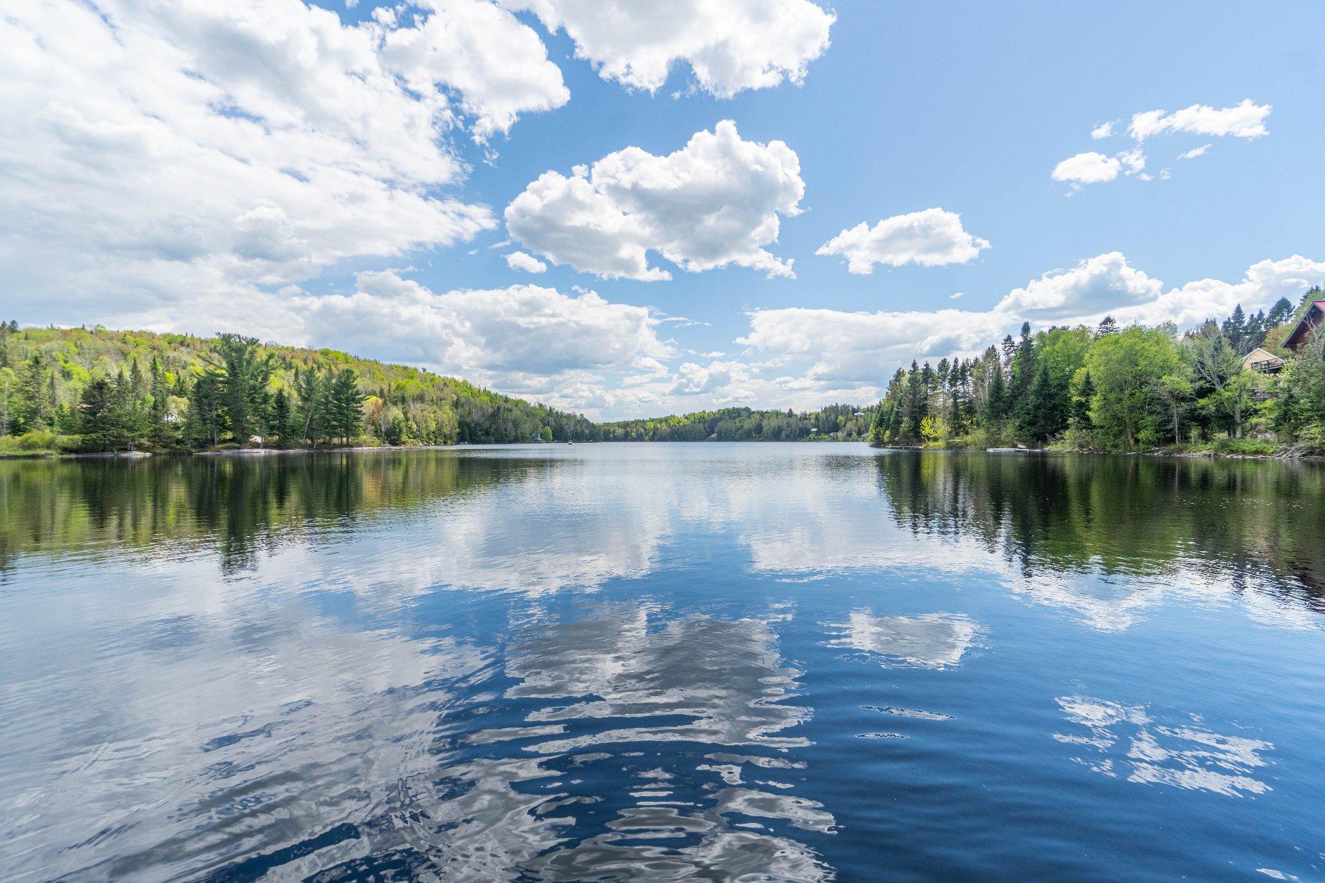 









103

 - 111


Ch. du Lac-aux-Bois-Francs O.

,
Rivière-Rouge,




QC
J0T1T0

