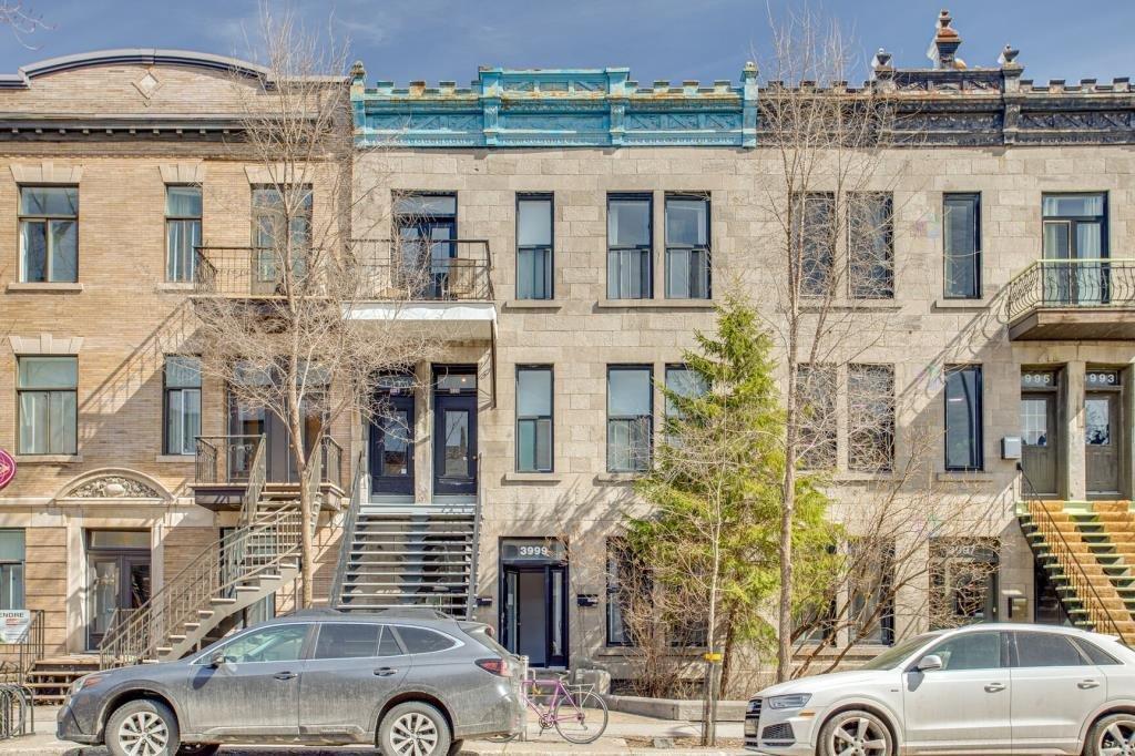 









4001


Rue St-Hubert

, 3,
Montréal (Le Plateau-Mont-Royal),




QC
H2L1B3

