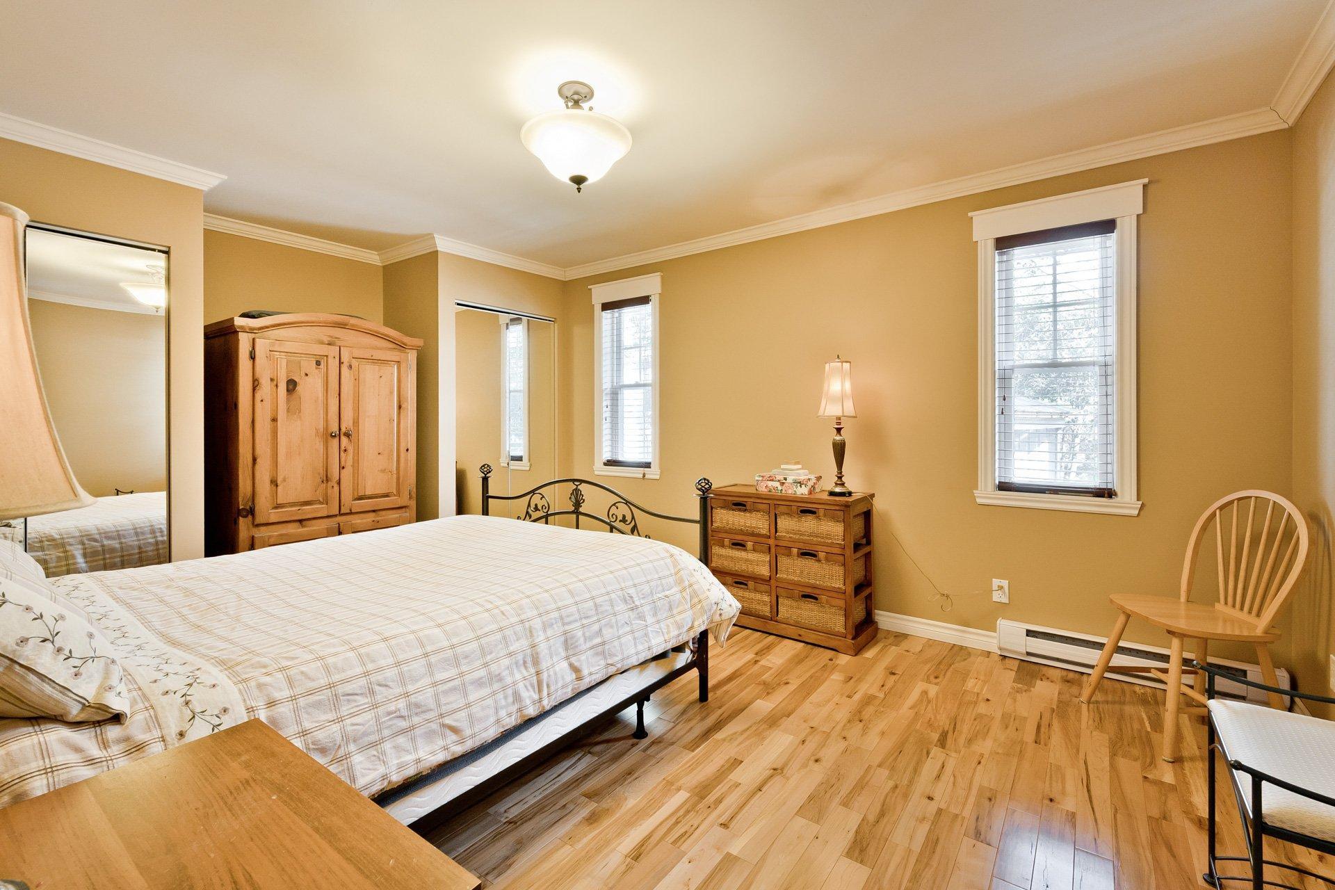 









3170Z


Rue King E.

,
Sherbrooke (Fleurimont),




QC
J1G5J3

